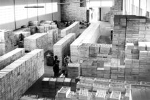 Load image into Gallery viewer, Naval - Tuna Fillets in Olive Oil with Lemon and Piri Piri